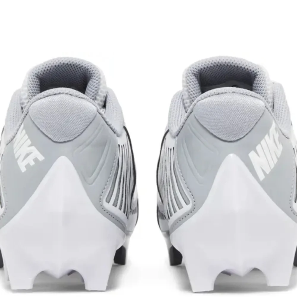 Nike White and Gray Sneakers - Picture 4 of 9